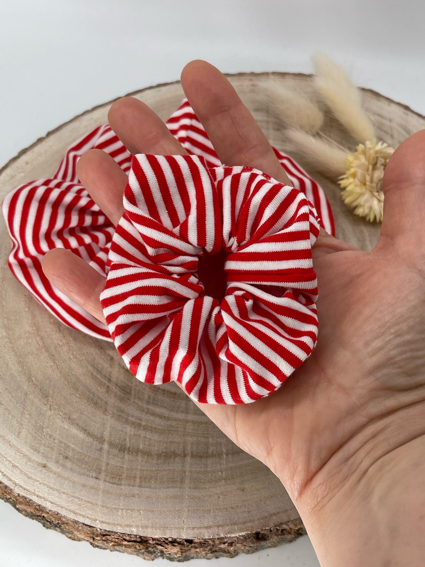 Scrunchie Haargummi Haarband weiß rot gestreift