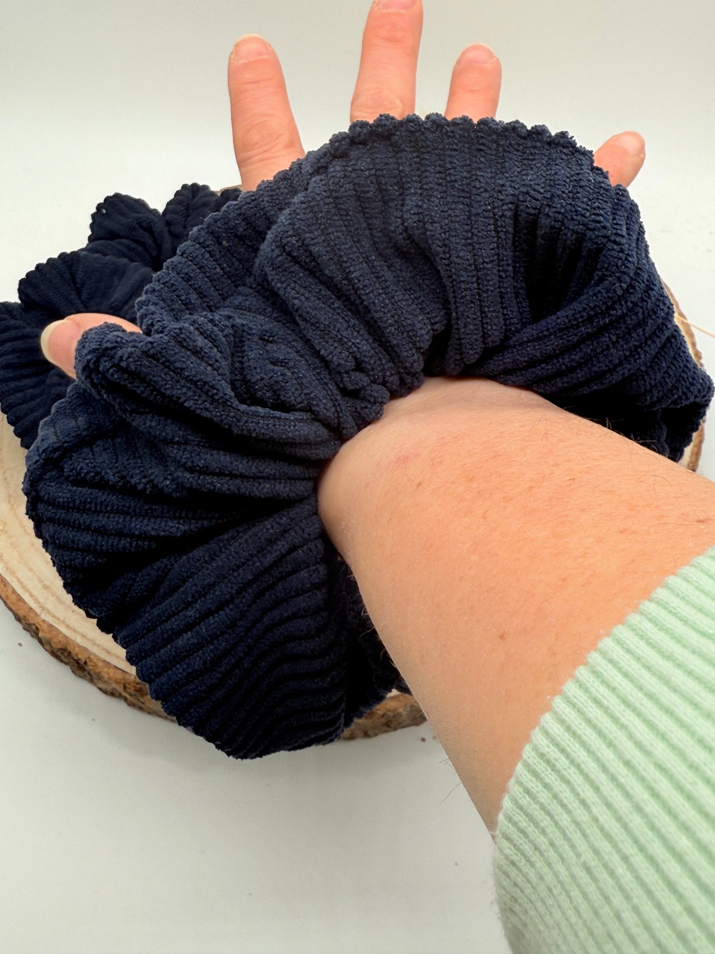 Cord Scrunchie Haargummi uni dunkelblau