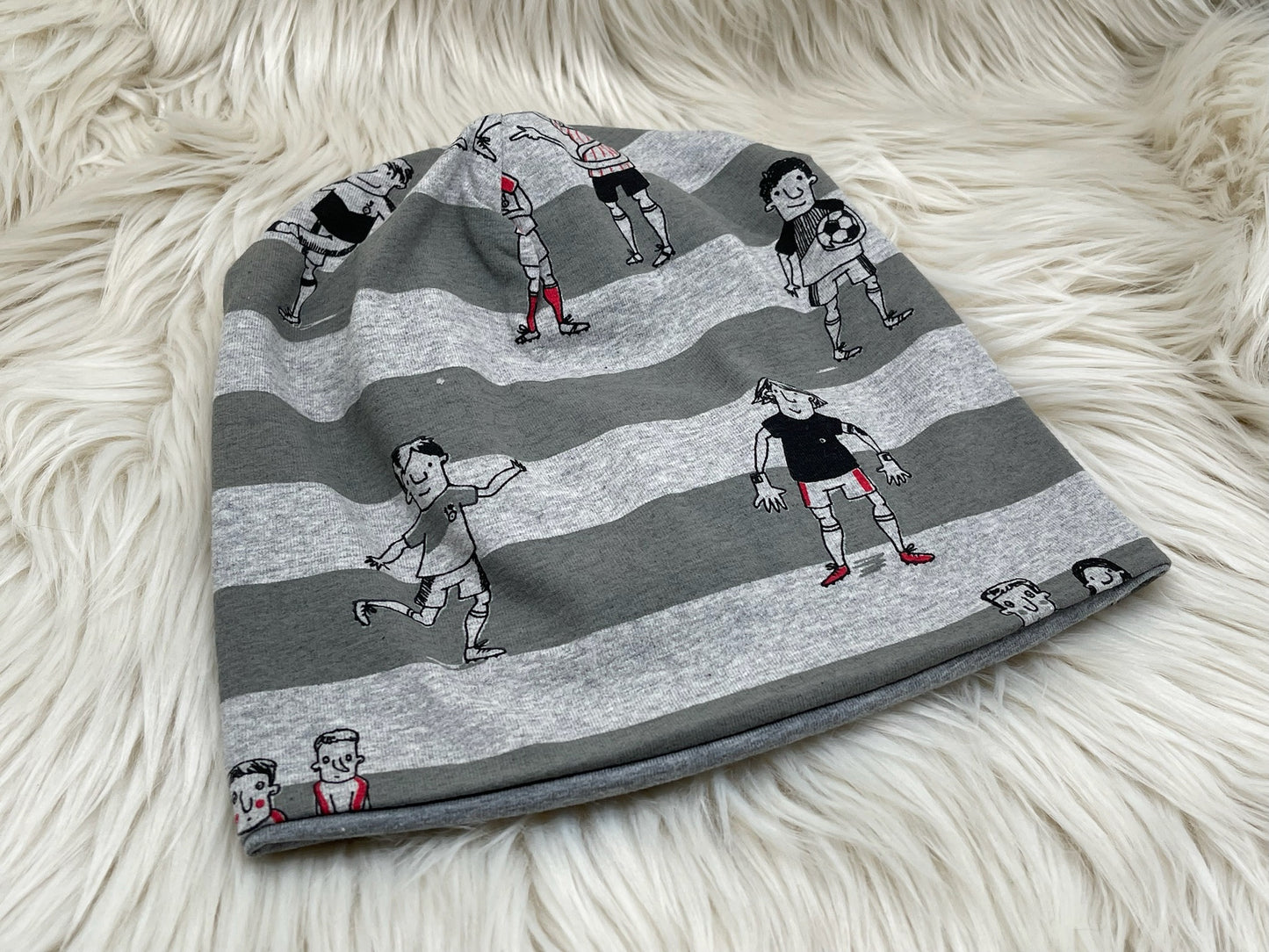 Wendebeanie Fusballspieler grau