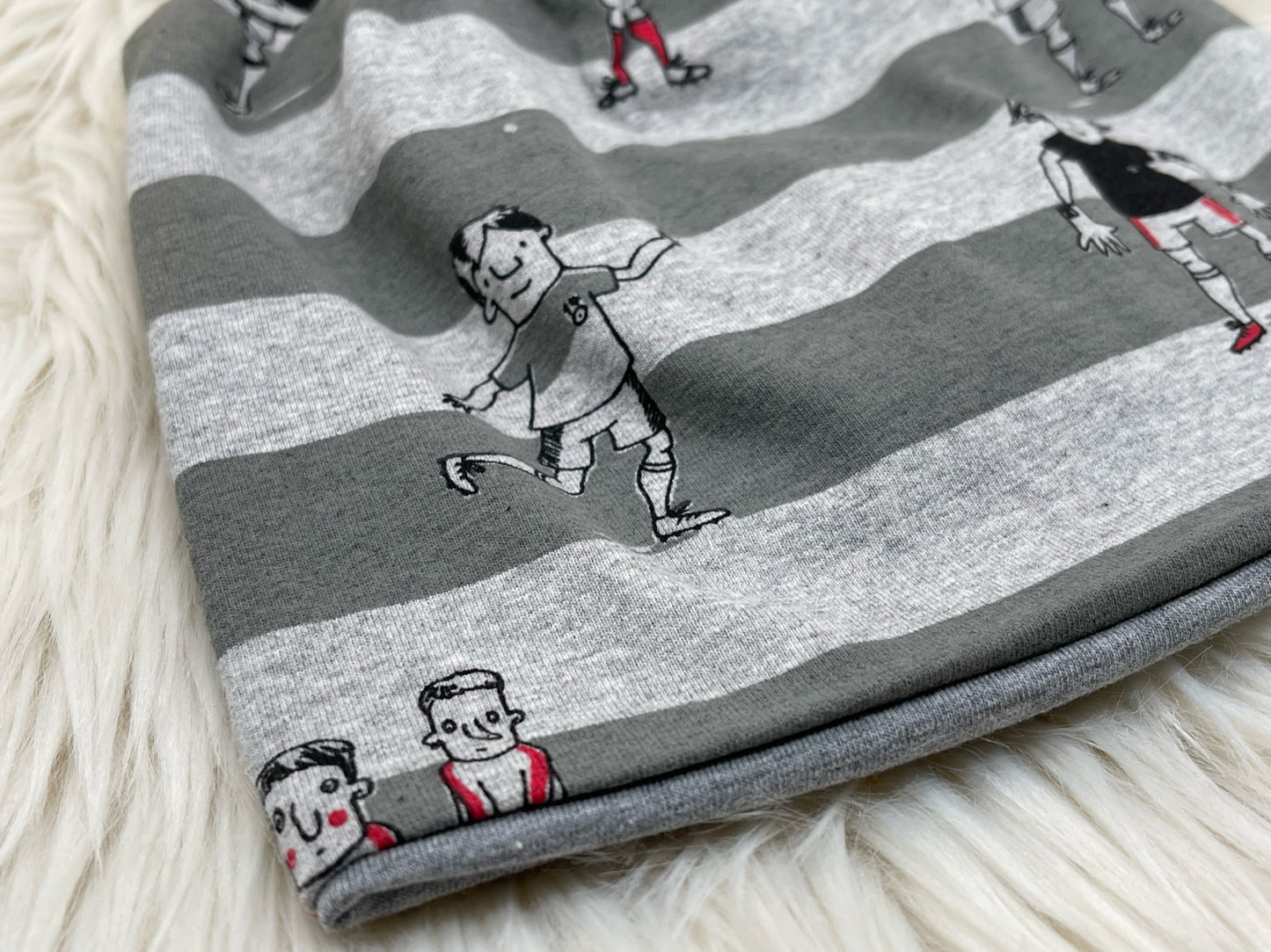 Wendebeanie Fusballspieler grau
