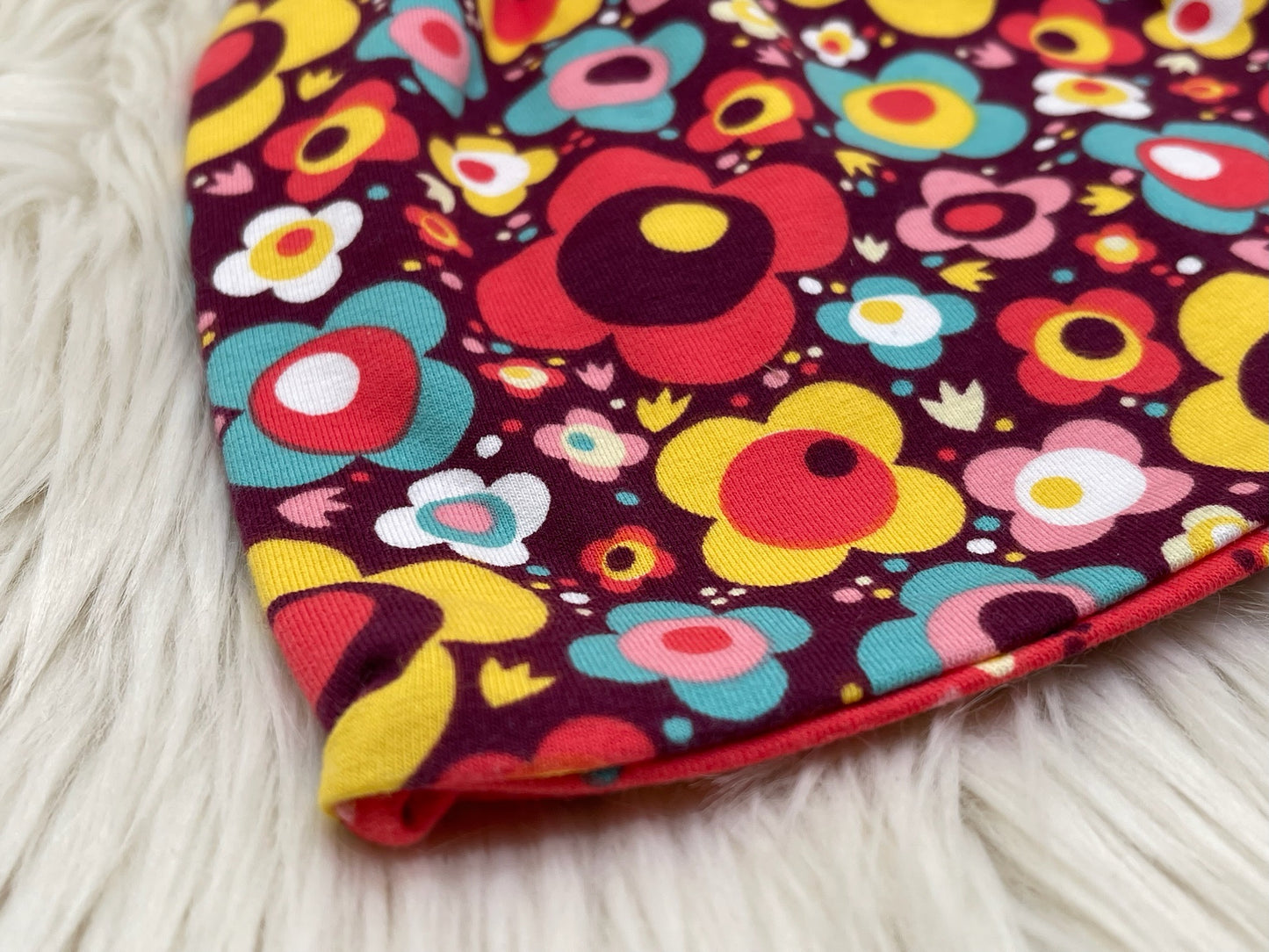 Wendebeanie bunte Blumen auf braun