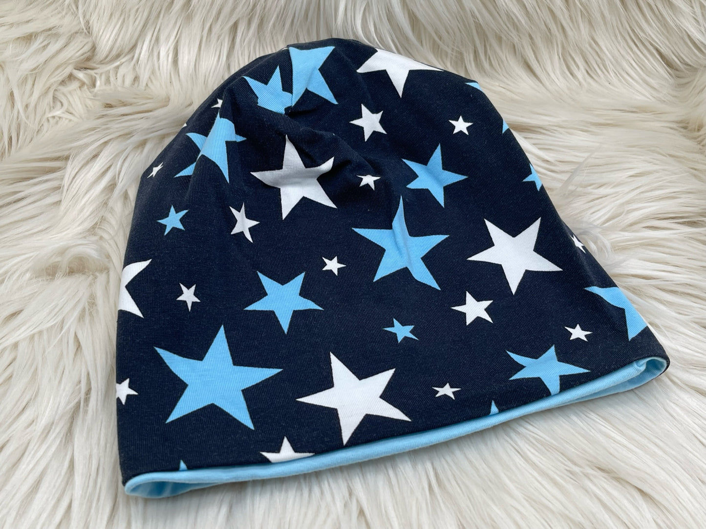 Wendebeanie Sterne blau
