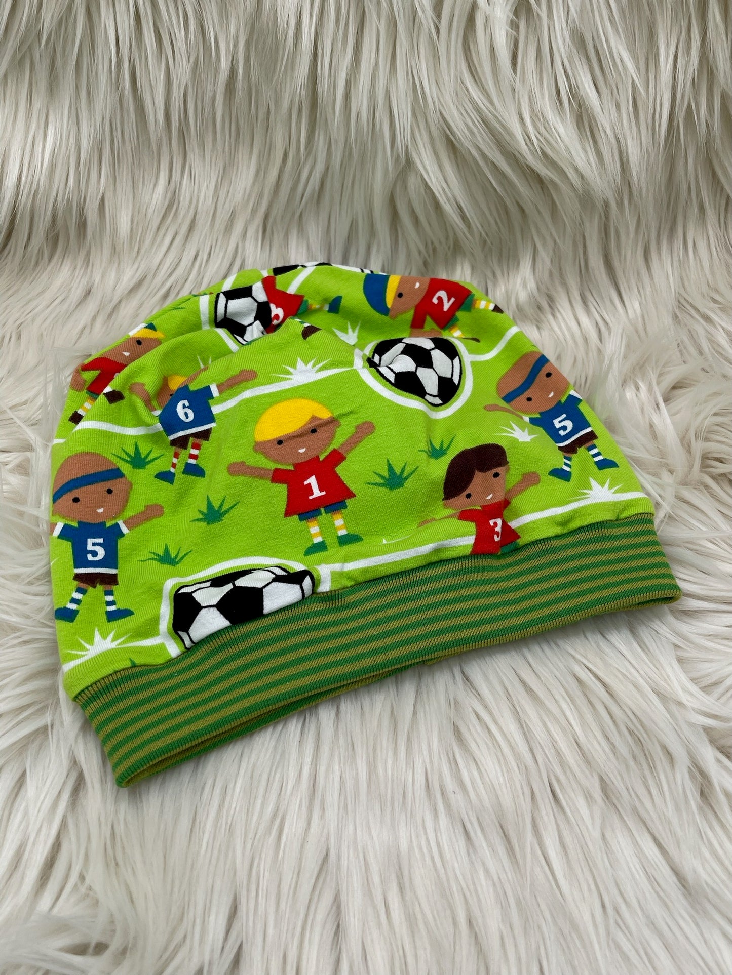 Beanie Fußball grün