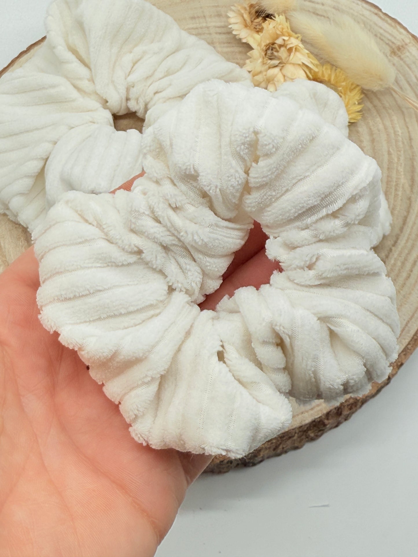 Soft Cord Scrunchie Haargummi uni weiß