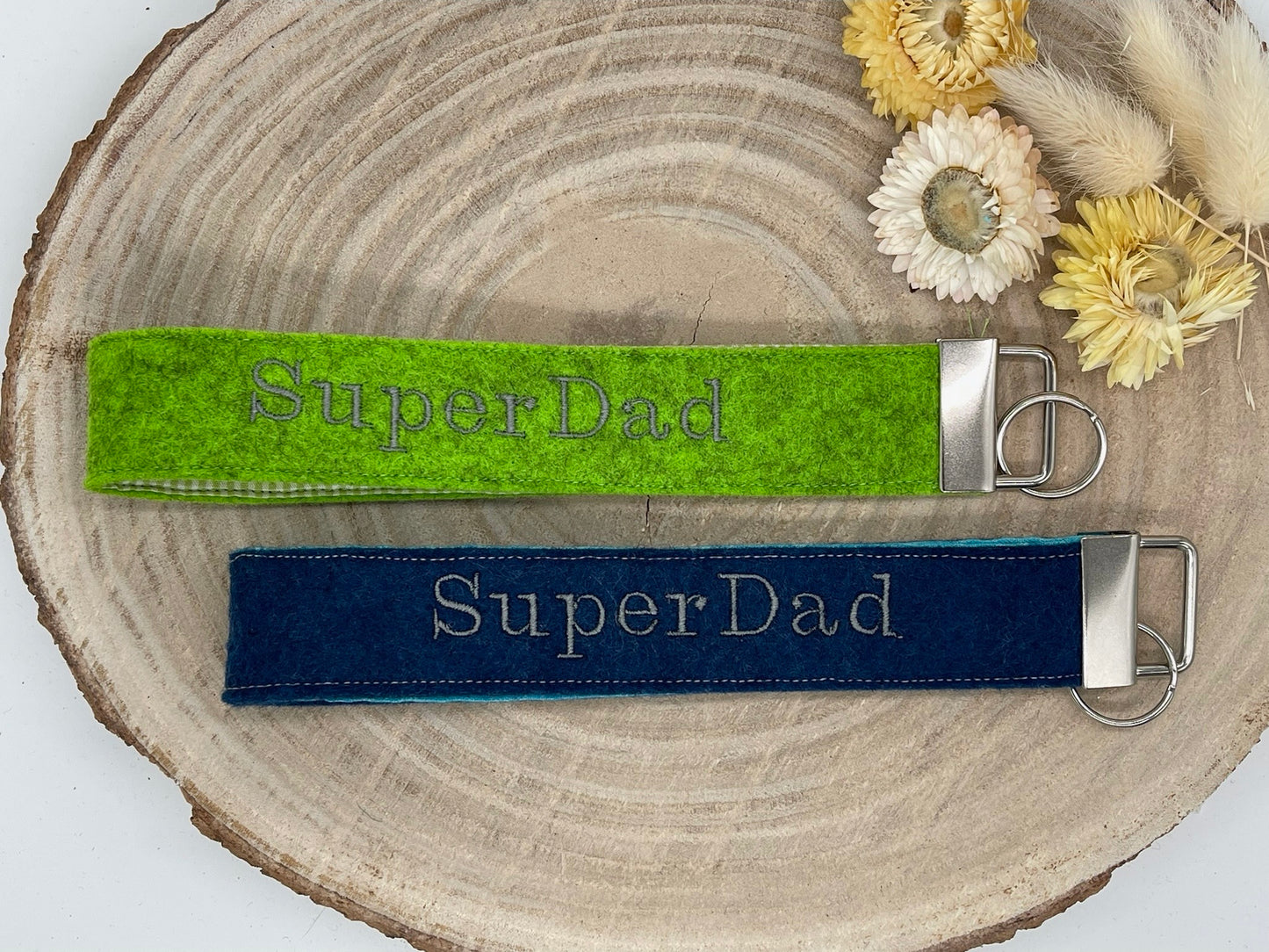 SALE Filz Schlüsselanhänger SuperDad