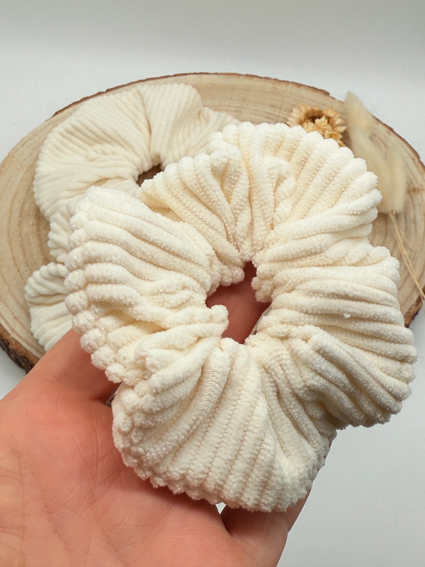 Cord Scrunchie Haargummi uni beige