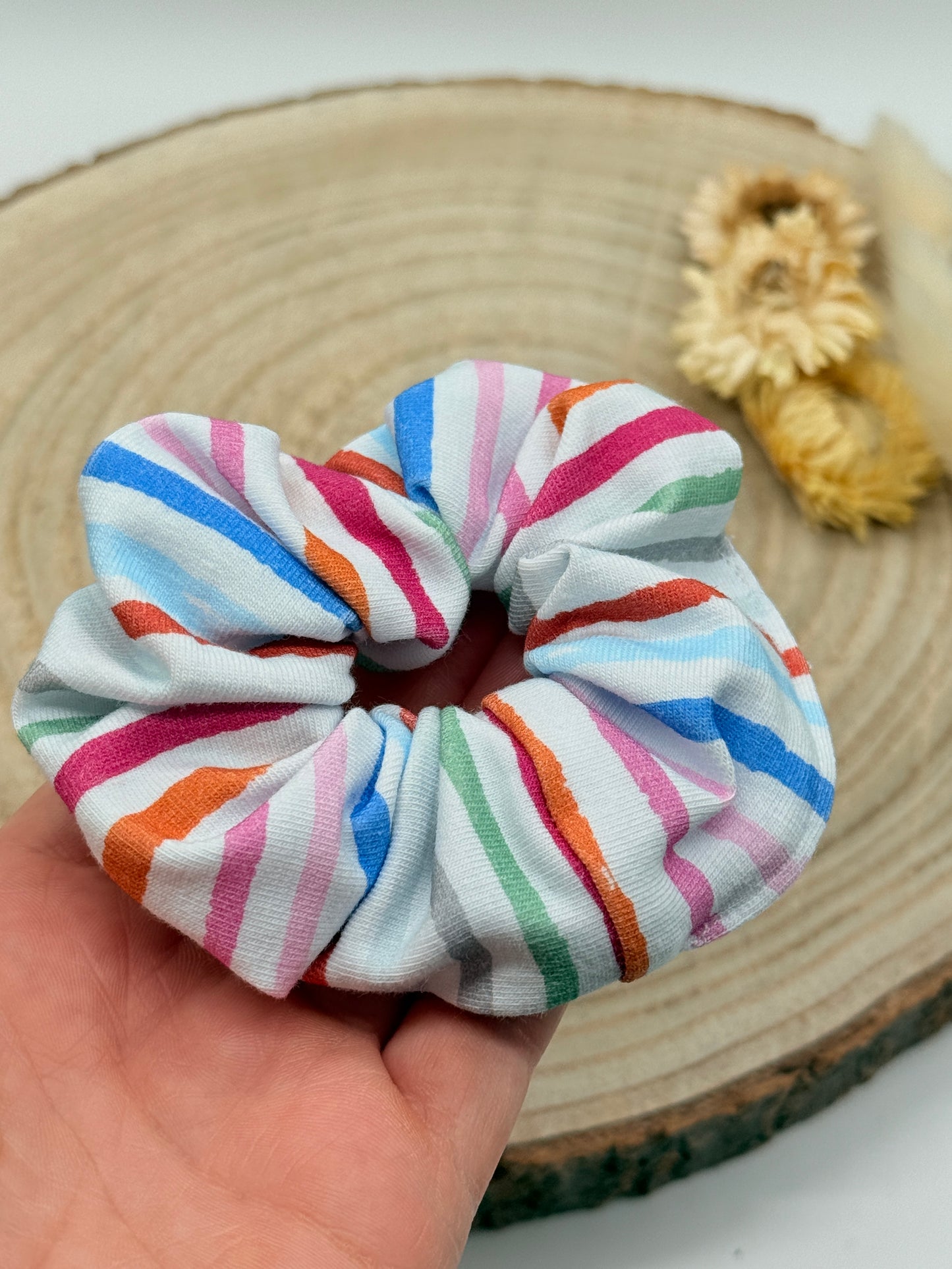 Jersey Scrunchie Haargummi weiss mit bunten Streifen