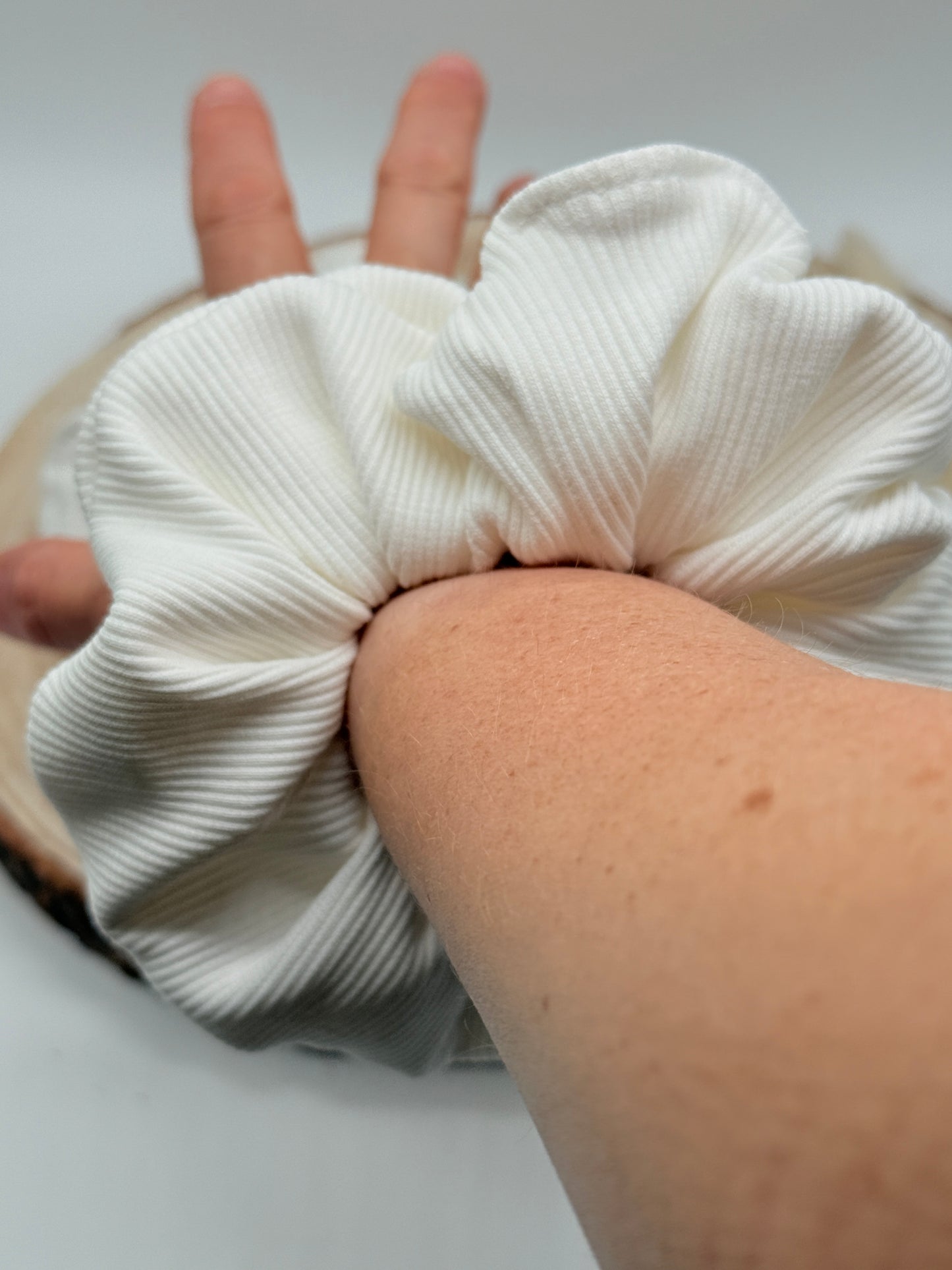 Ripp-Jersey Scrunchie Haargummi uni weiss