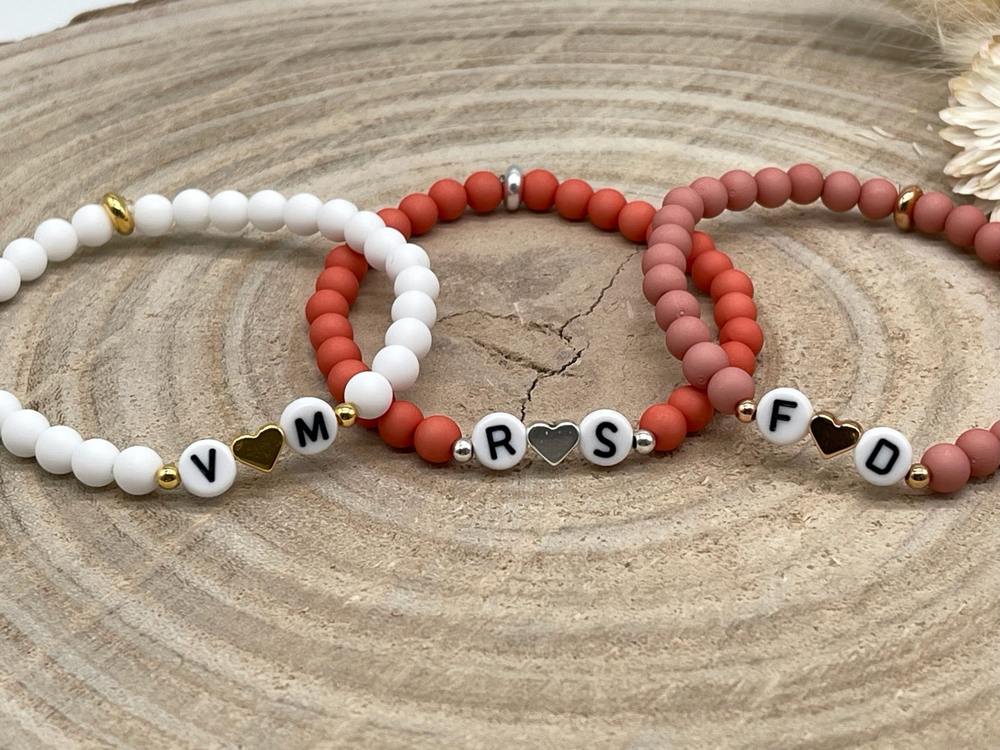 Acryl Perlen Armband personalisiert mit Herz & Initalen