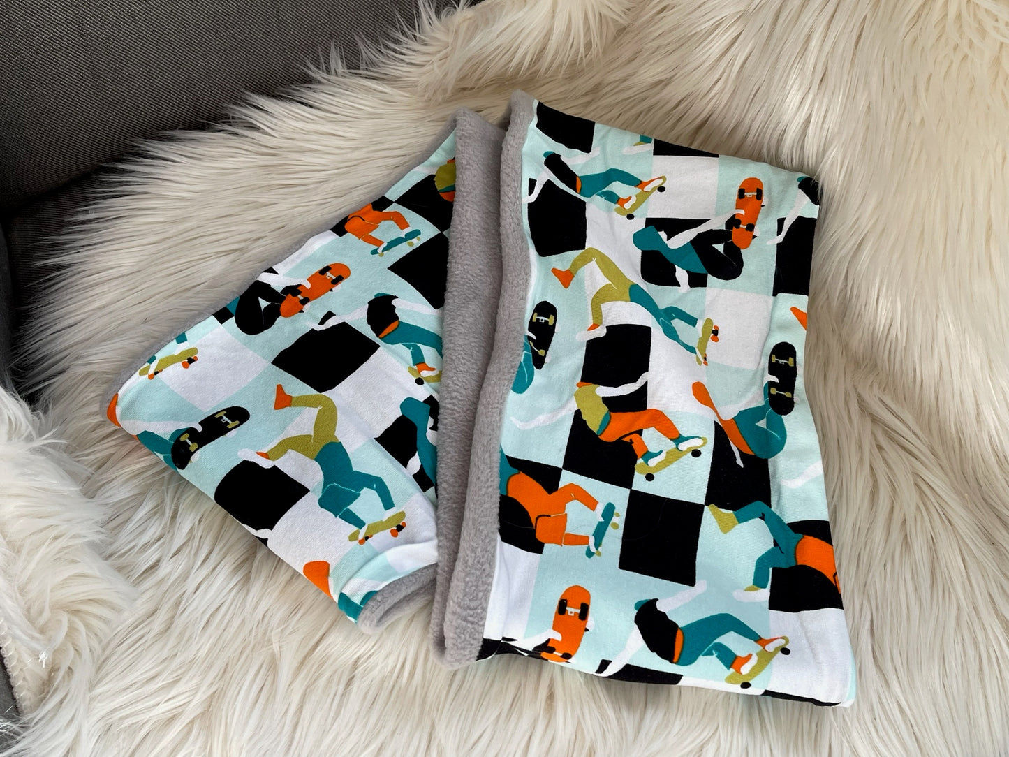Loop mit Fleece Skater blau ca. 140cm