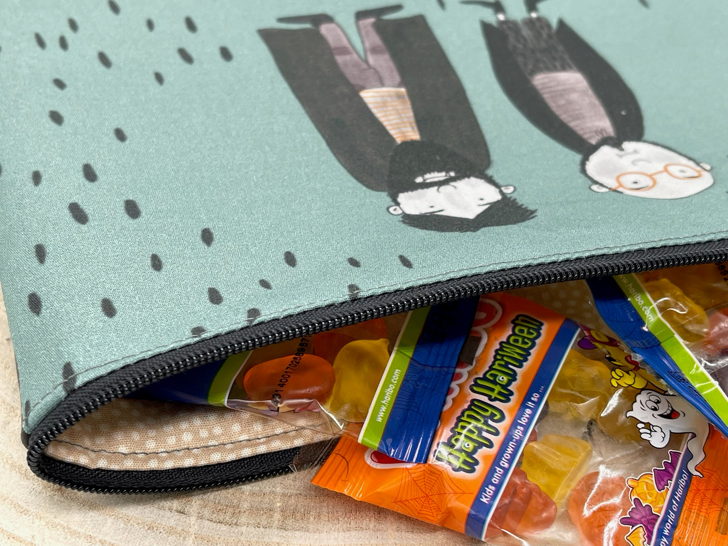 Stylische Federtasche Stifttasche große Vampire grün