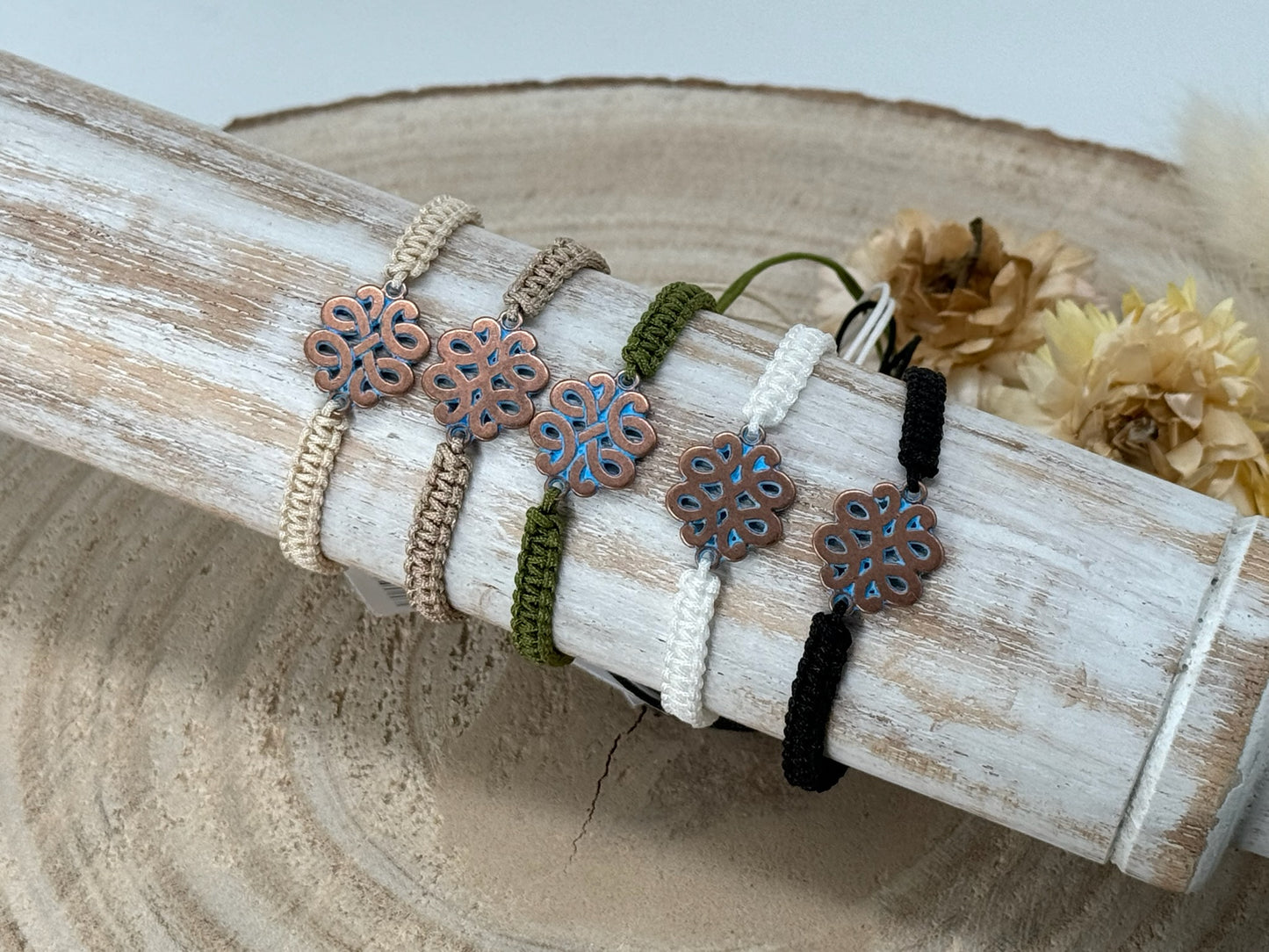 Freundschaftsarmband Makramee Schmuck Armband Ornament farbig silberfarben