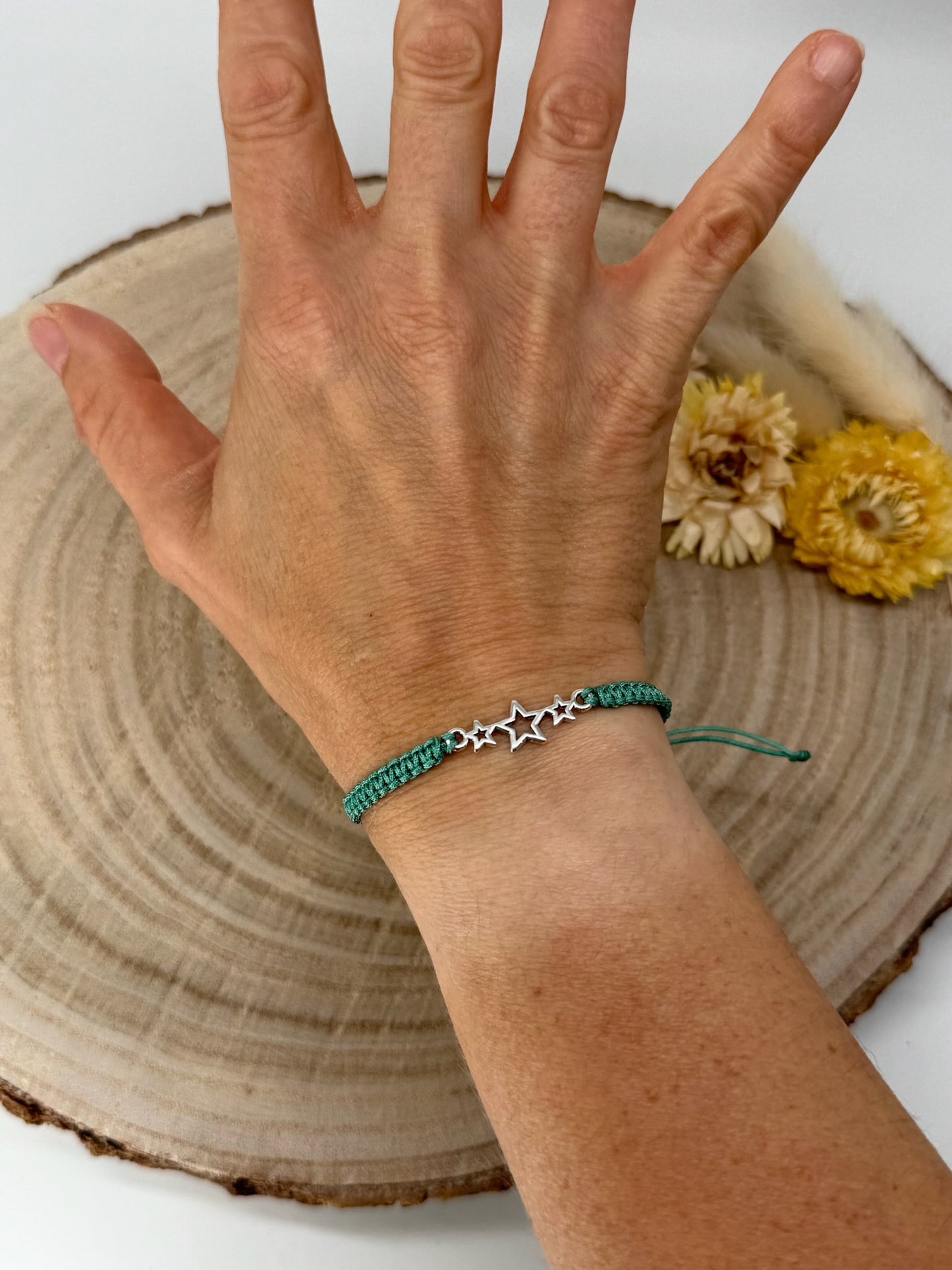 Freundschaftsarmband Makramee Armband Sterne silberfarbenen Edelstahl