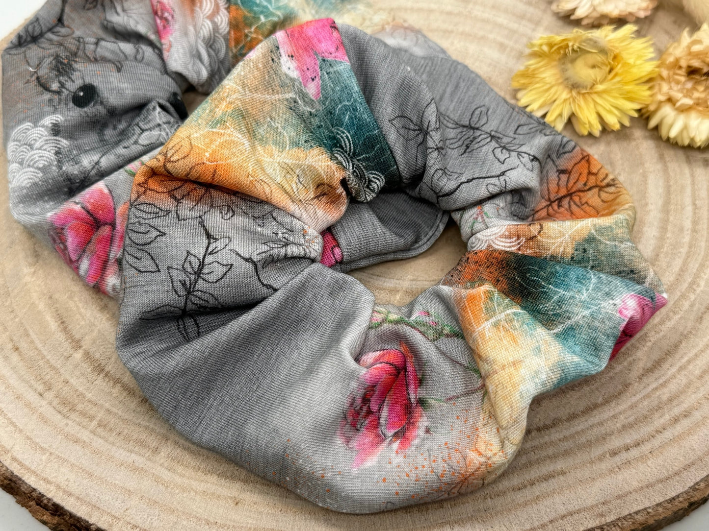 Modal Scrunchie Haargummi graue Blumenwelt