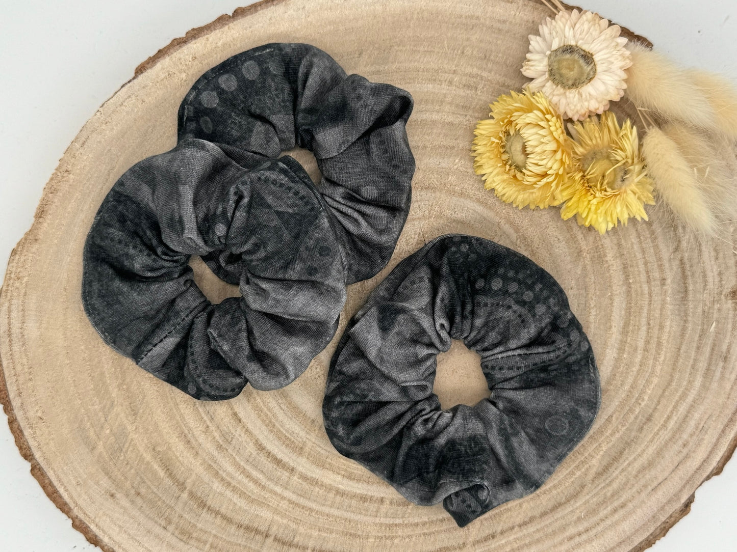 Jersey Scrunchie Haargummi Batik schwarz grau