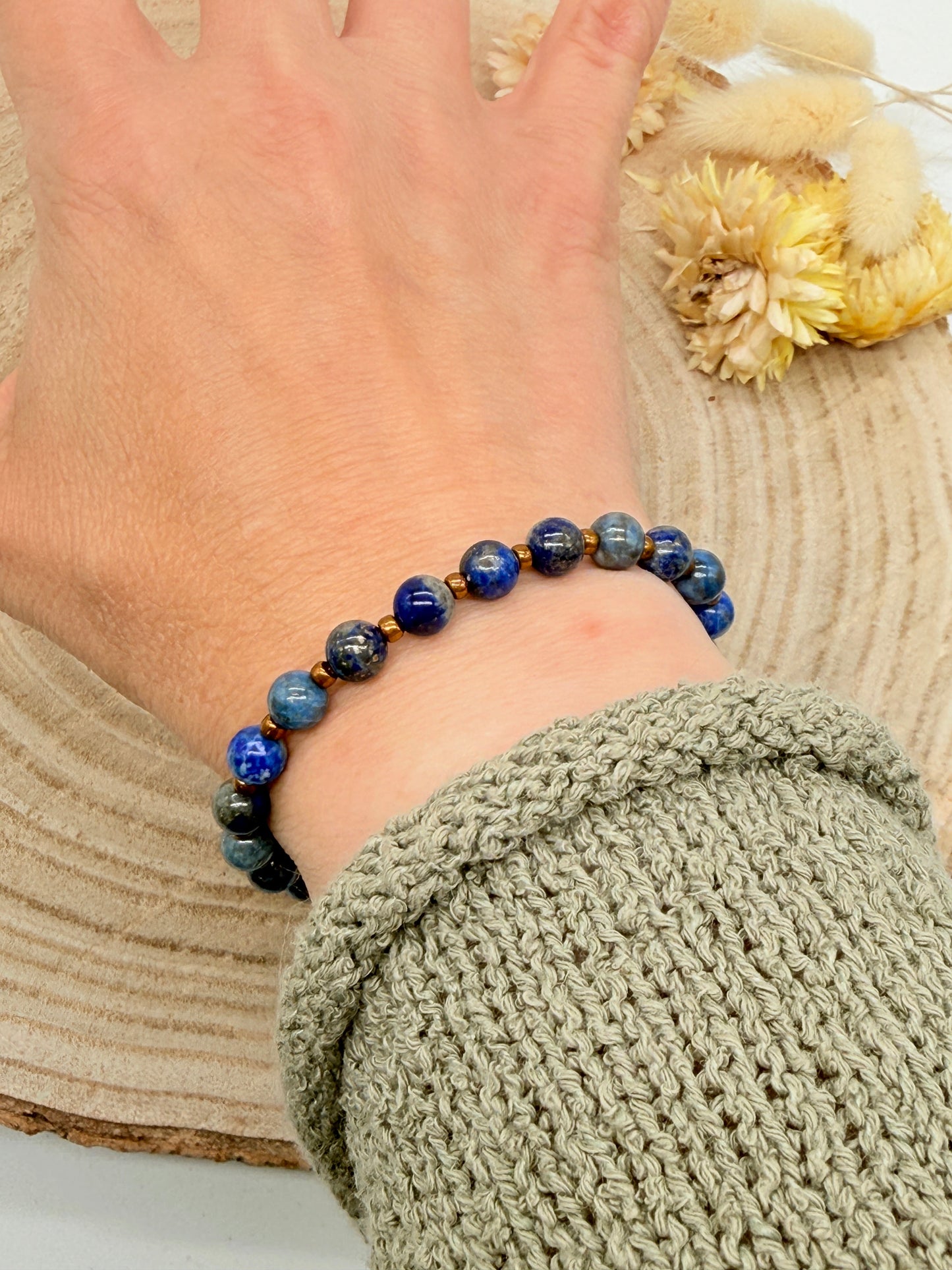 Elastisches Edelstein Armband mit Lapislazuli Perlen