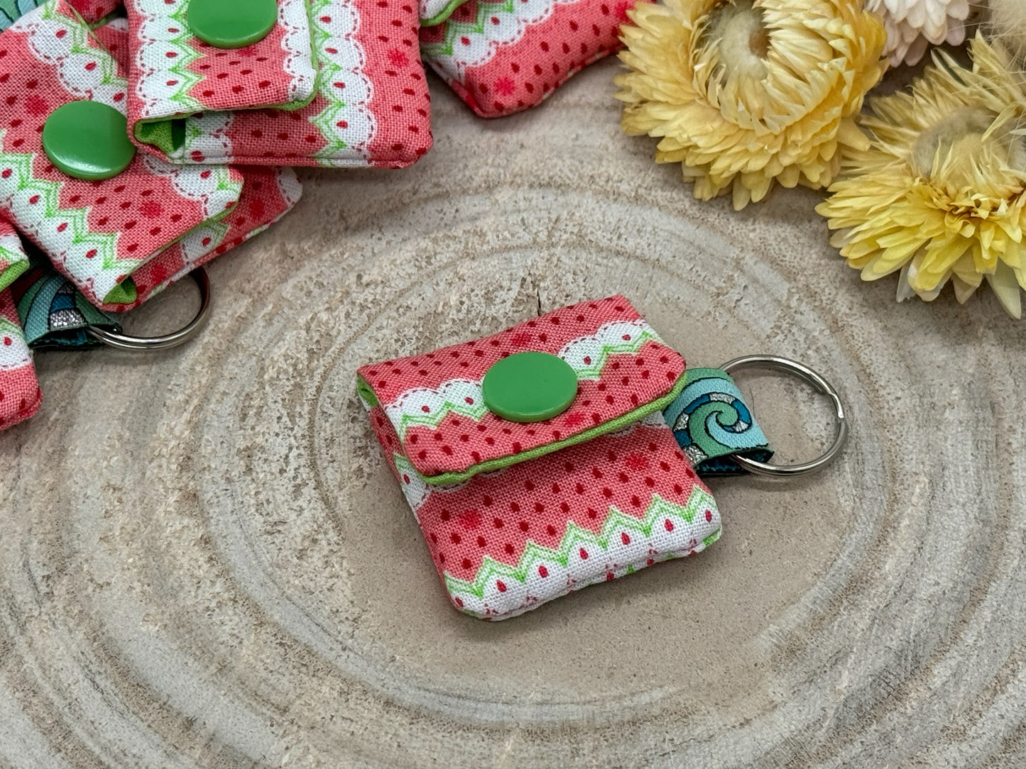 Schlüsselanhänger Mini Tasche mit Einkaufswagenchip praktische Mini Geldbörse Erbeere rosa