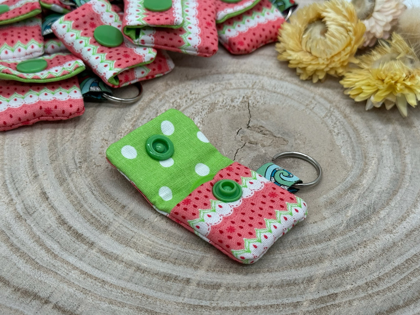 Schlüsselanhänger Mini Tasche mit Einkaufswagenchip praktische Mini Geldbörse Erbeere rosa