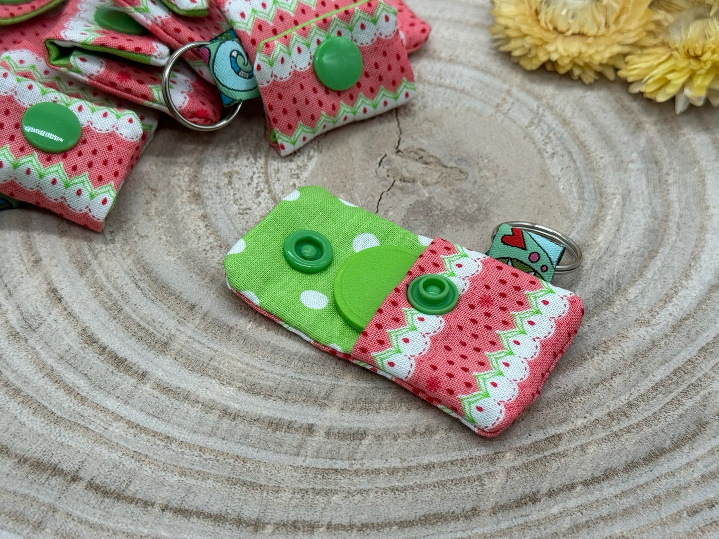Schlüsselanhänger Mini Tasche mit Einkaufswagenchip praktische Mini Geldbörse Erbeere rosa