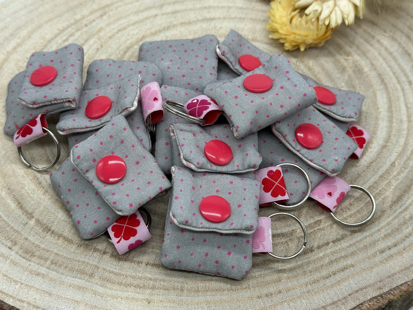 Schlüsselanhänger Mini Tasche mit Einkaufswagenchip praktische Mini Geldbörse Pünkchen rosa/grau