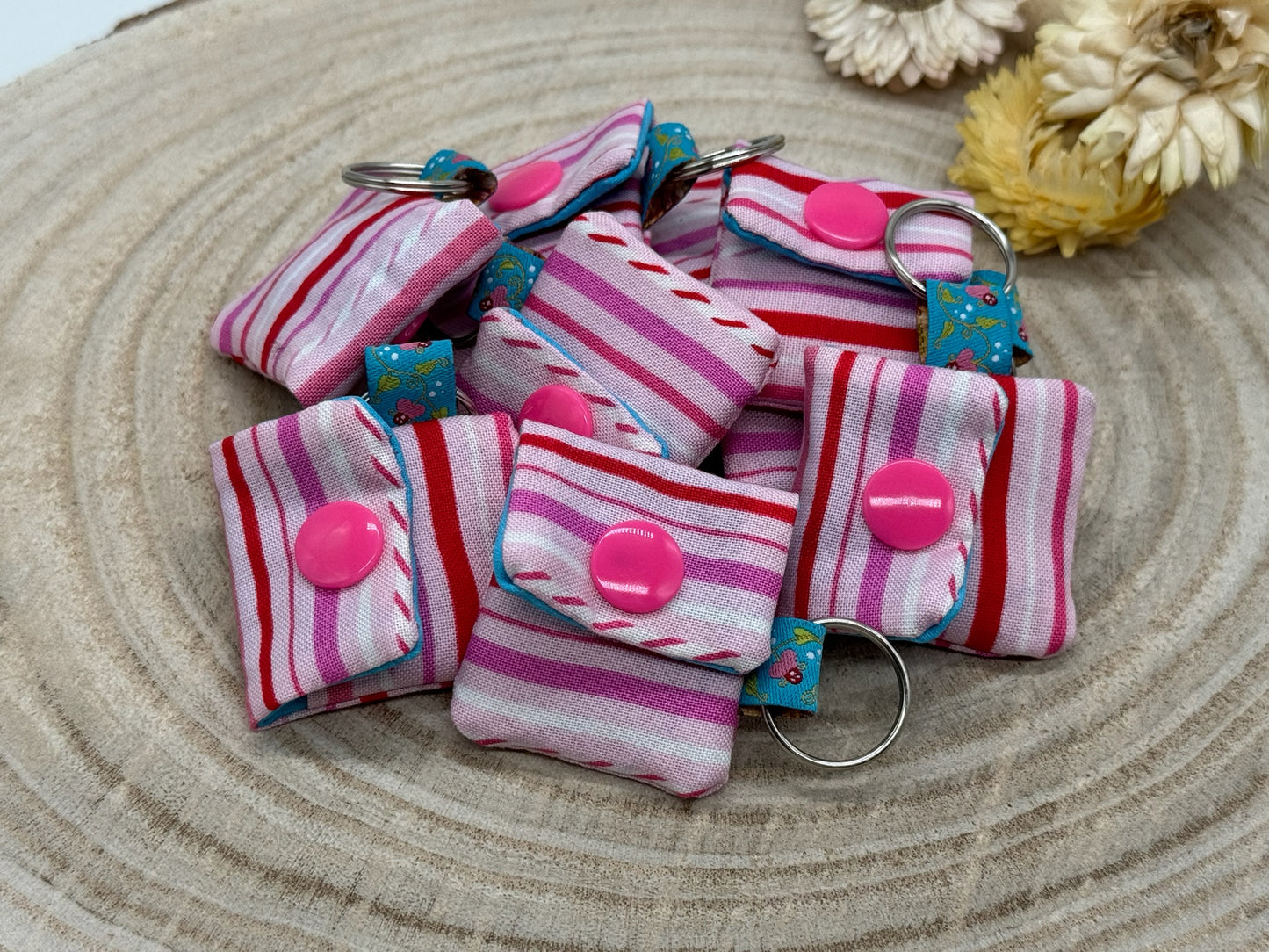 Schlüsselanhänger Mini Tasche mit Einkaufswagenchip praktische Mini Geldbörse rosa rote Streifen