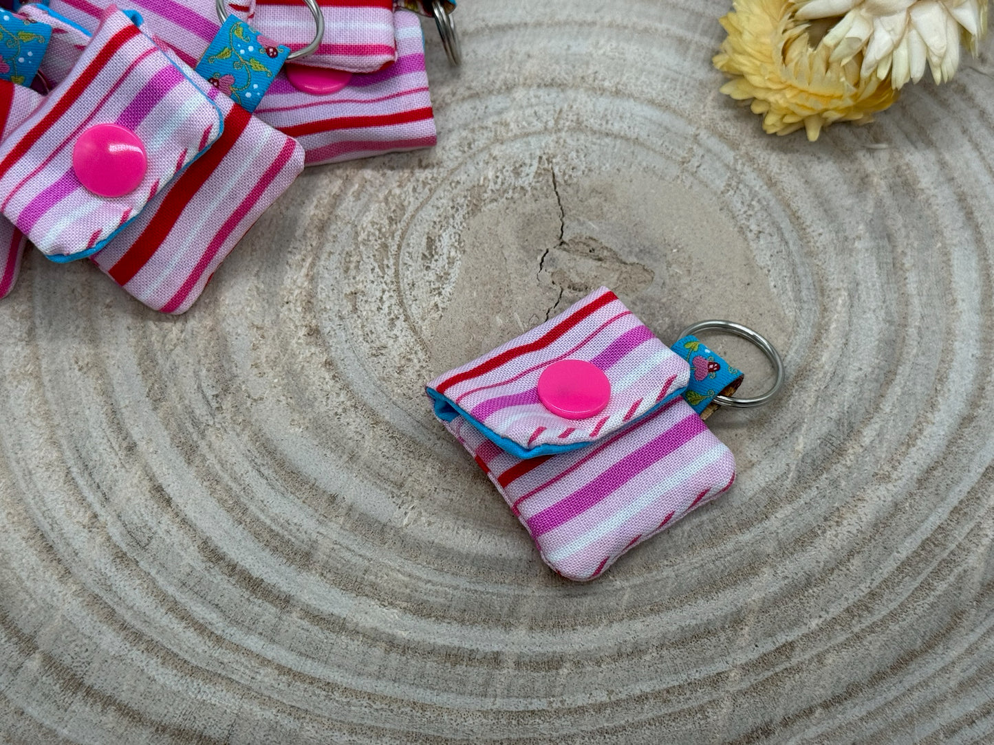 Schlüsselanhänger Mini Tasche mit Einkaufswagenchip praktische Mini Geldbörse rosa rote Streifen