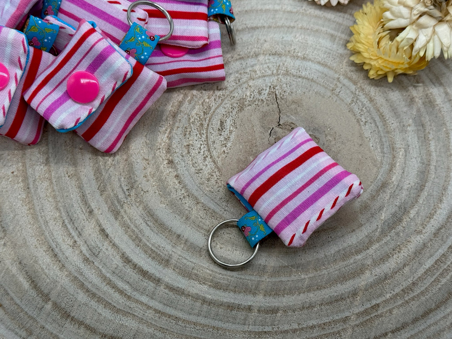 Schlüsselanhänger Mini Tasche mit Einkaufswagenchip praktische Mini Geldbörse rosa rote Streifen