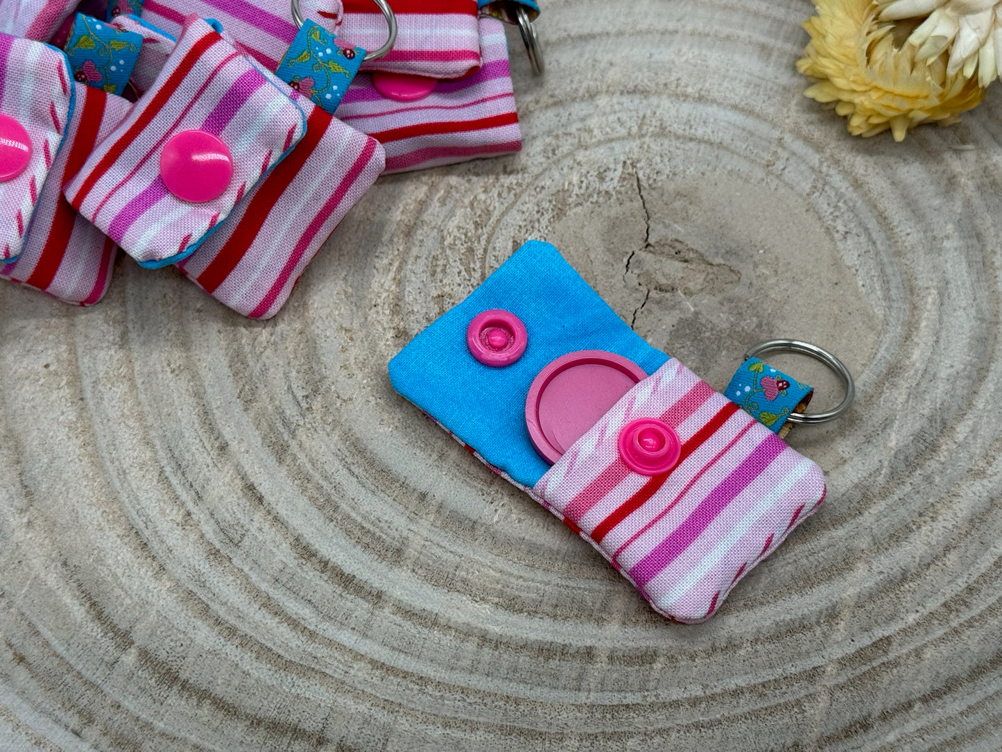 Schlüsselanhänger Mini Tasche mit Einkaufswagenchip praktische Mini Geldbörse rosa rote Streifen