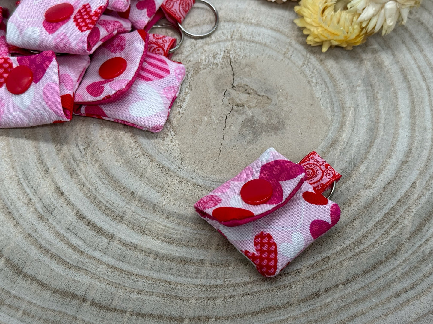 Schlüsselanhänger Mini Tasche mit Einkaufswagenchip praktische Mini Geldbörse rosa mit Herzen