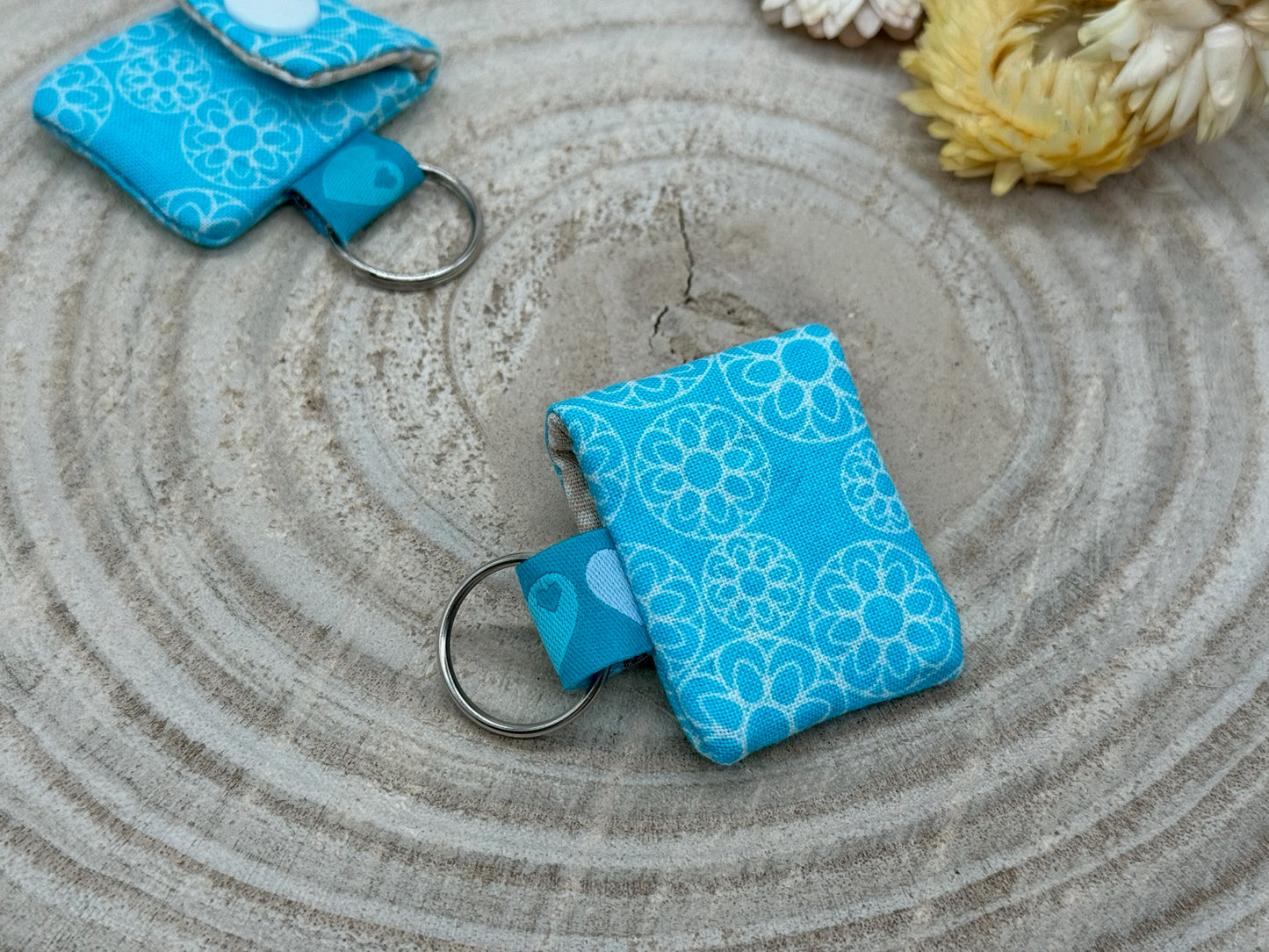 Schlüsselanhänger Mini Tasche mit Einkaufswagenchip praktische Mini Geldbörse blau mit Ornamenten