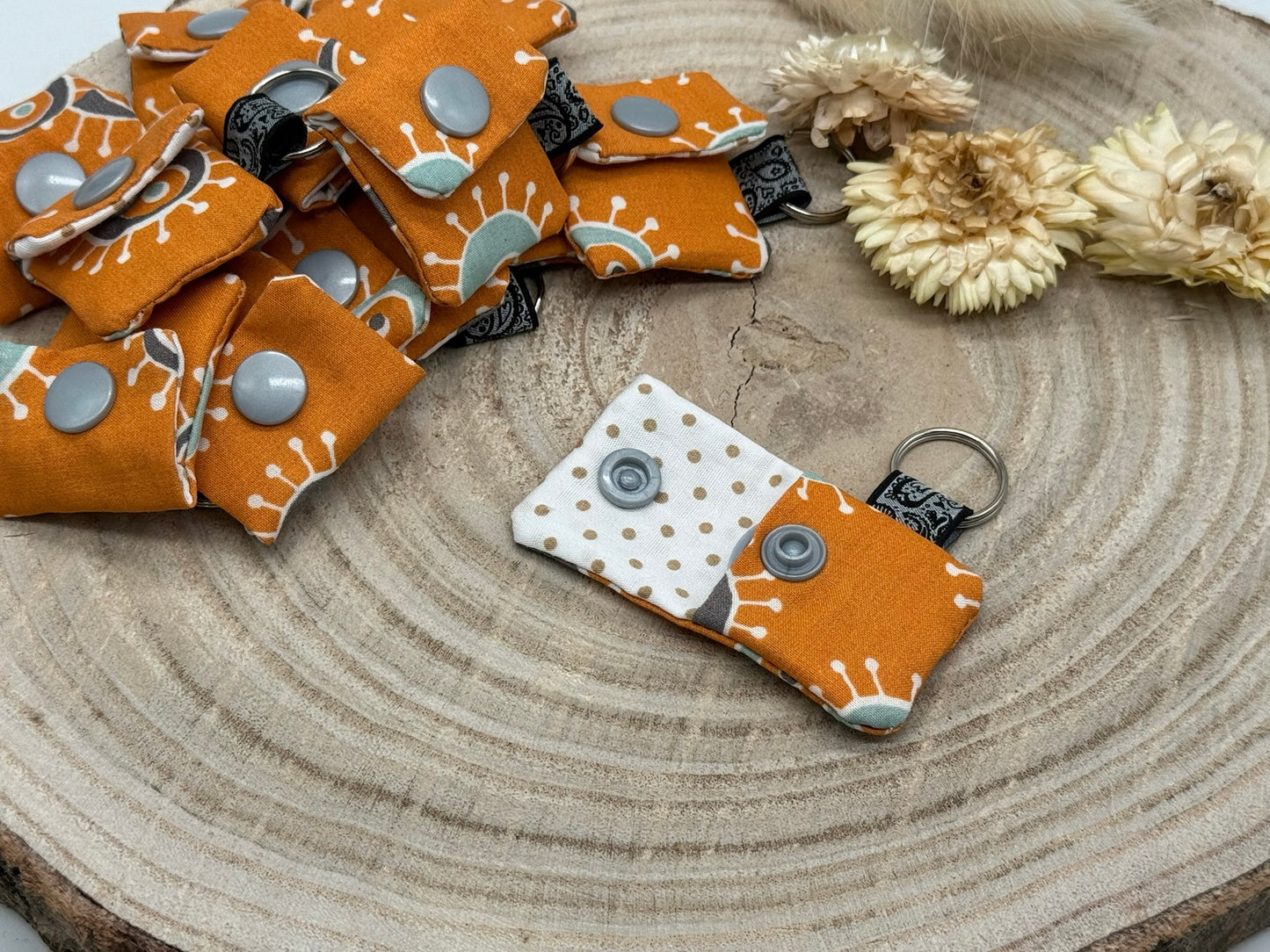 Schlüsselanhänger Mini Tasche mit Einkaufswagenchip praktische Mini Geldbörse braun mit Muster