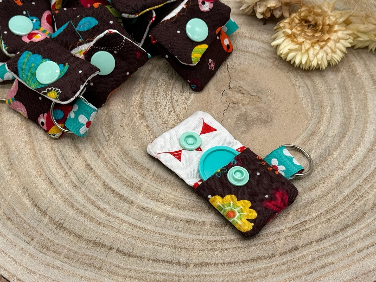 Schlüsselanhänger Mini Tasche mit Einkaufswagenchip praktische Mini Geldbörse braun mit Blumen und Tieren