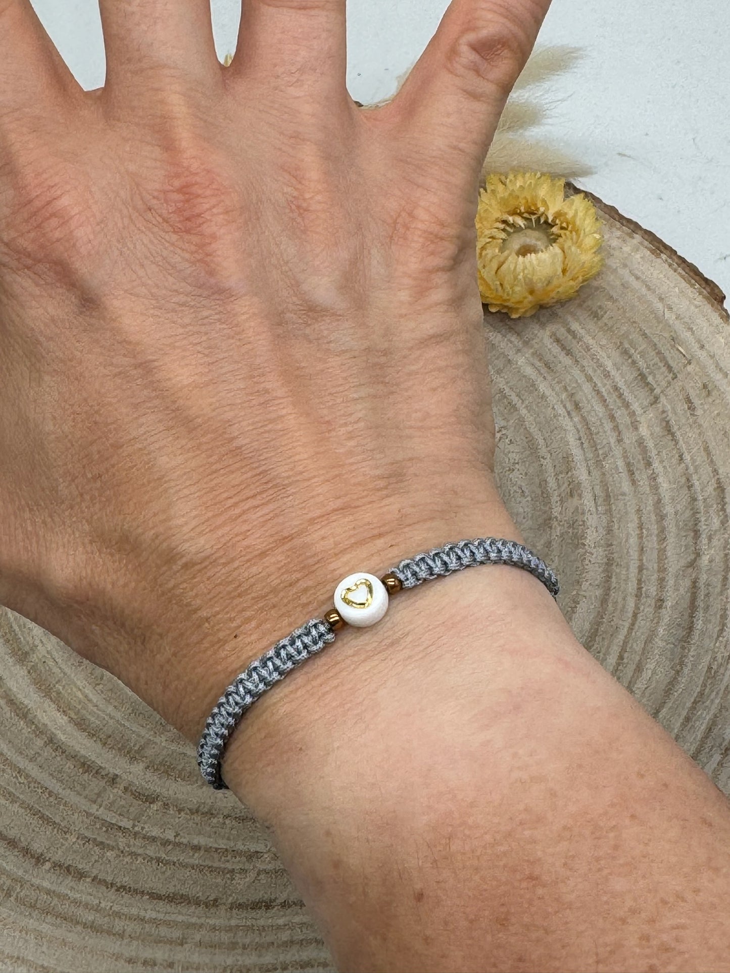 Freundschaftsarmband Makramee Schmuck Armband Herz II mit bronzefarbenen Perlen
