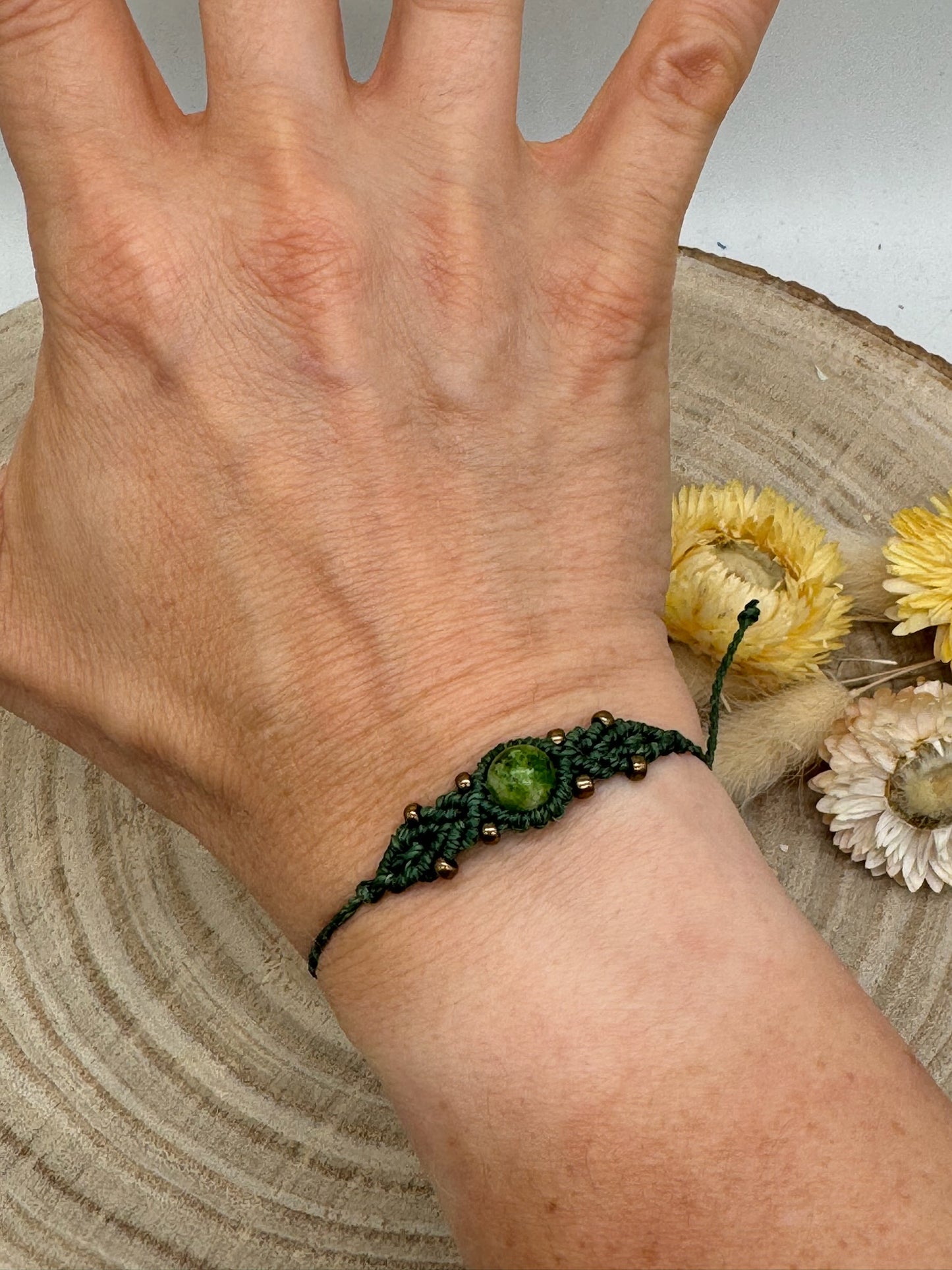 Makramee Edelstein Armband mit Jaspis Perle