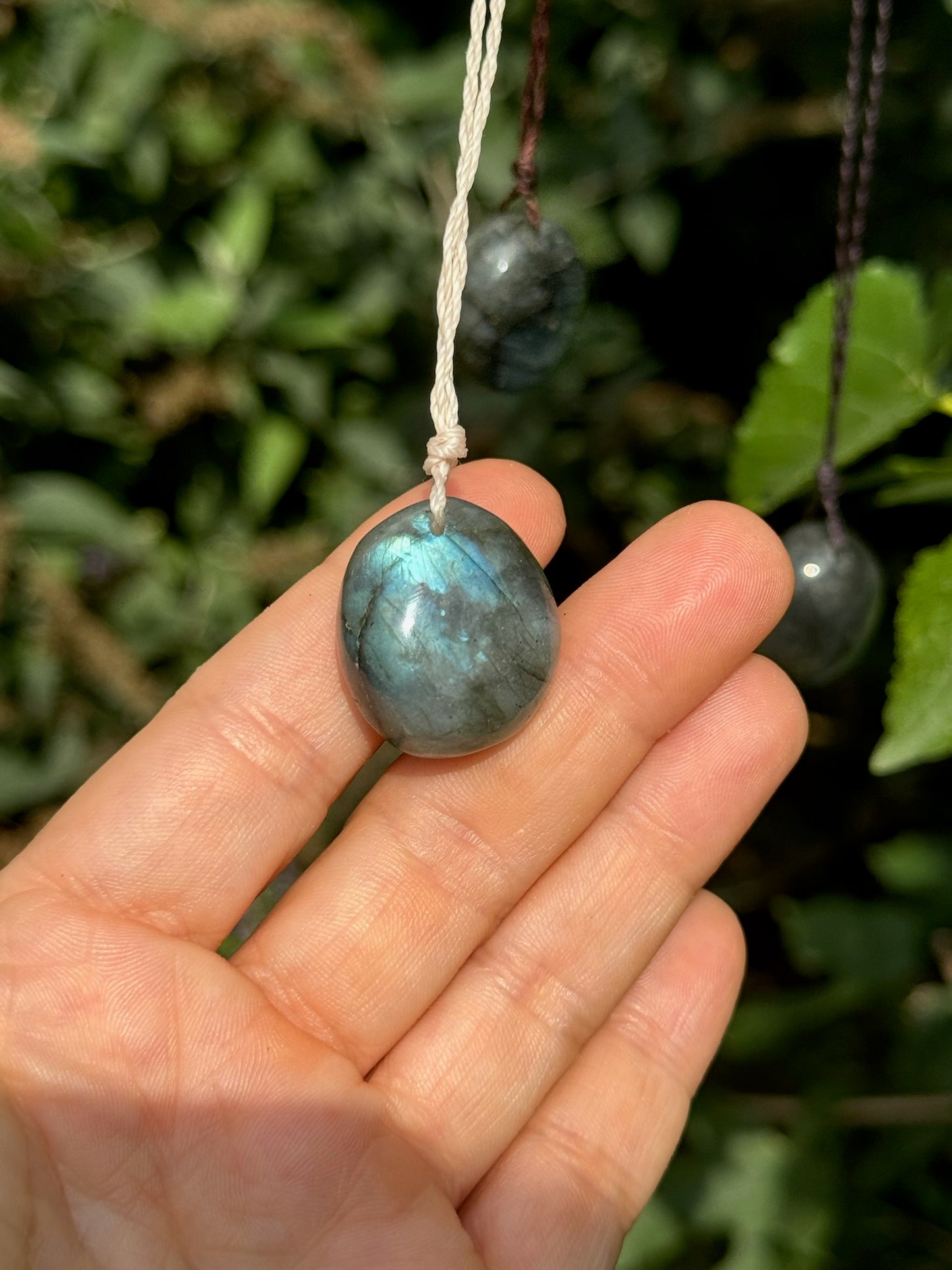 Makramee Choker Halbedelstein Kette blauer Labradorit