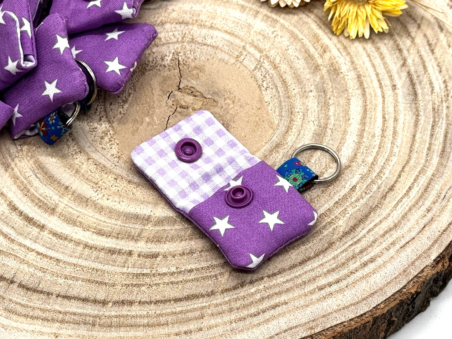 Schlüsselanhänger Mini Tasche mit Einkaufswagenchip praktische Mini Geldbörse lila Sterne