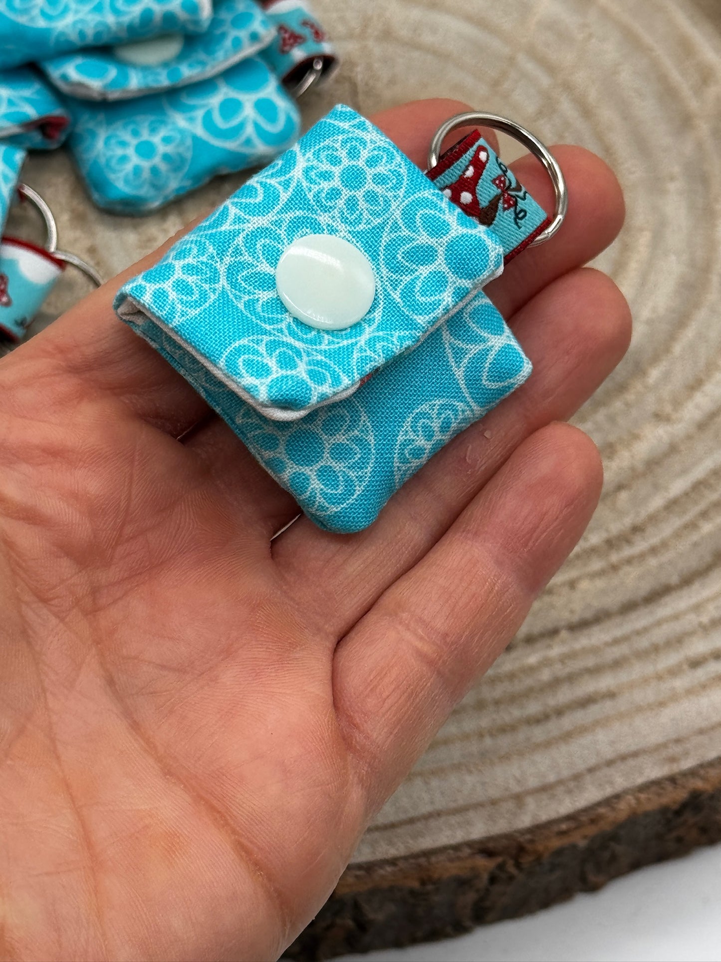 Schlüsselanhänger Mini Tasche mit Einkaufswagenchip praktische Mini Geldbörse blau mit Muster