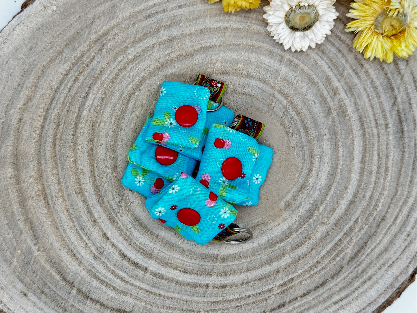 Schlüsselanhänger Mini Tasche blau mit Kirschen