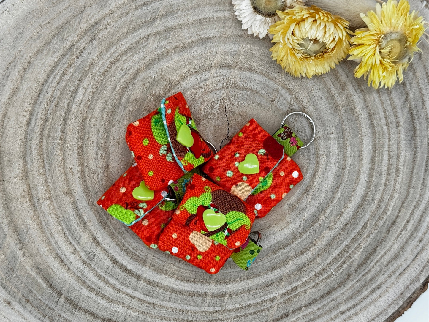 Schlüsselanhänger Mini Tasche orange mit Äpfel