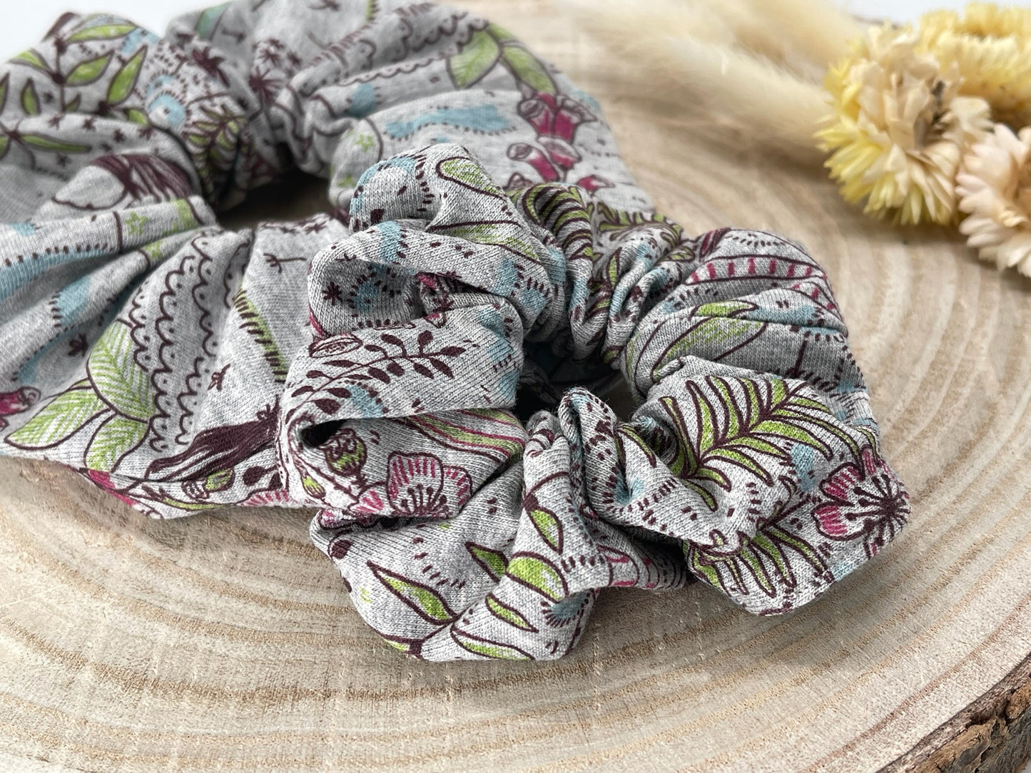 Scrunchie Haargummi elastisches Haarband Haarschmuck graue Elfenwelt für feines oder dickes Haar