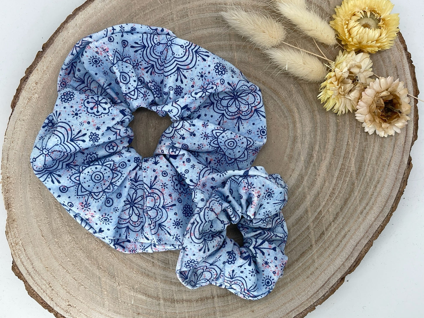 Scrunchie Haargummi elastisches Haarband Haarschmuck blaue Blumen für feines oder dickes Haar