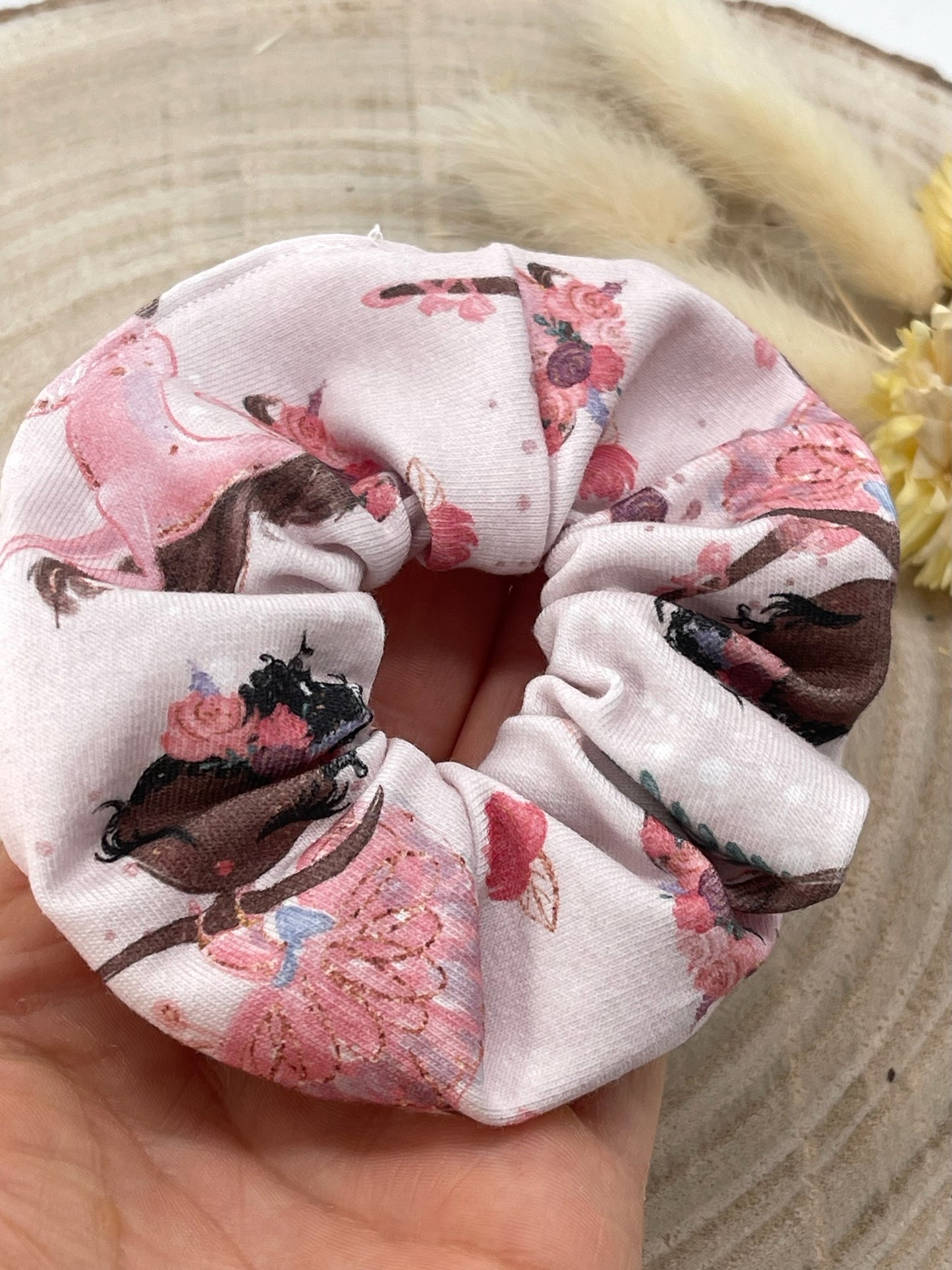 Scrunchie Haargummi elastisches Haarband Haarschmuck Balletttänzerin auf hellrosa