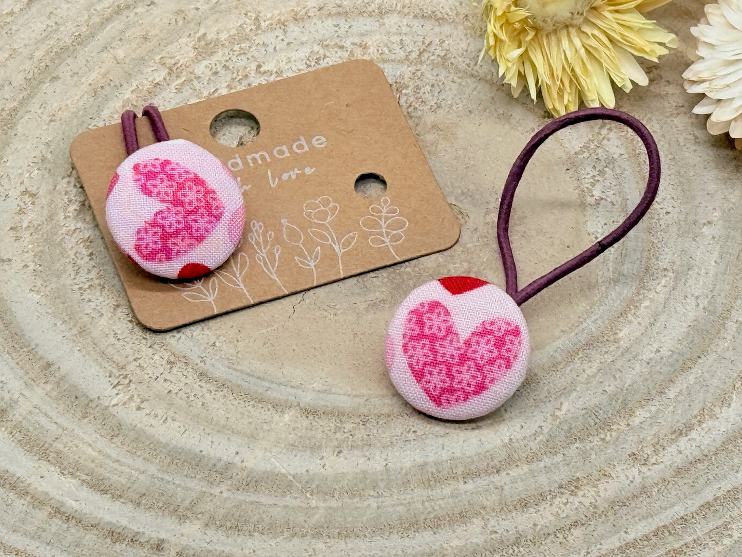 Retro Knopf Haargummi rosa Herzen