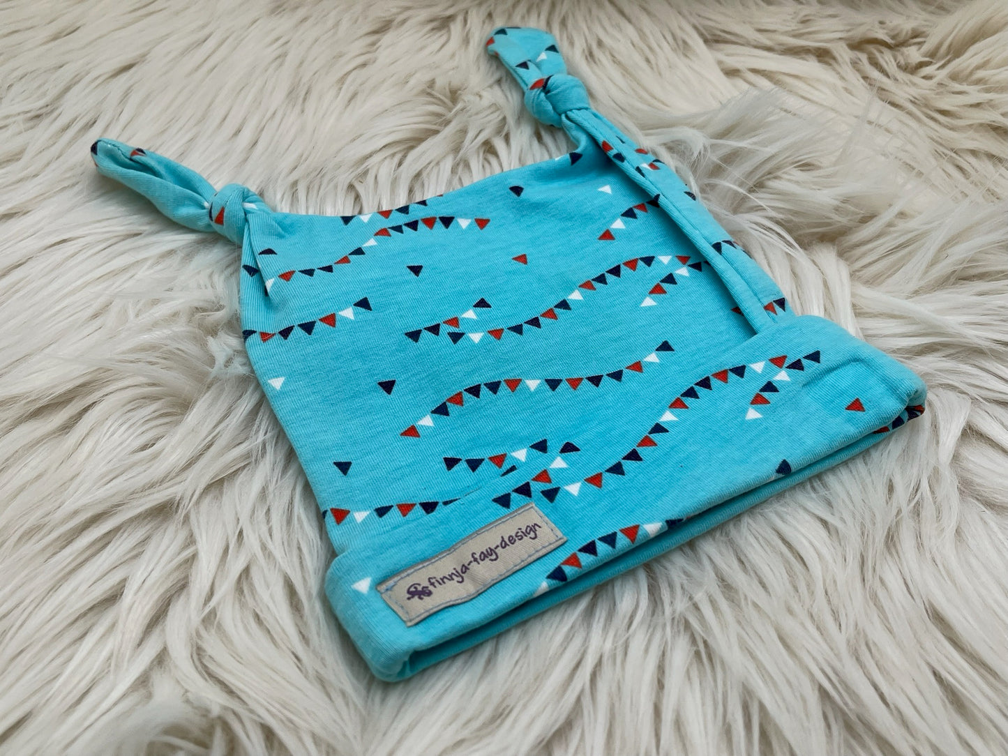 SALE Knotenmütze Eulchen mit Wimpelkette blau