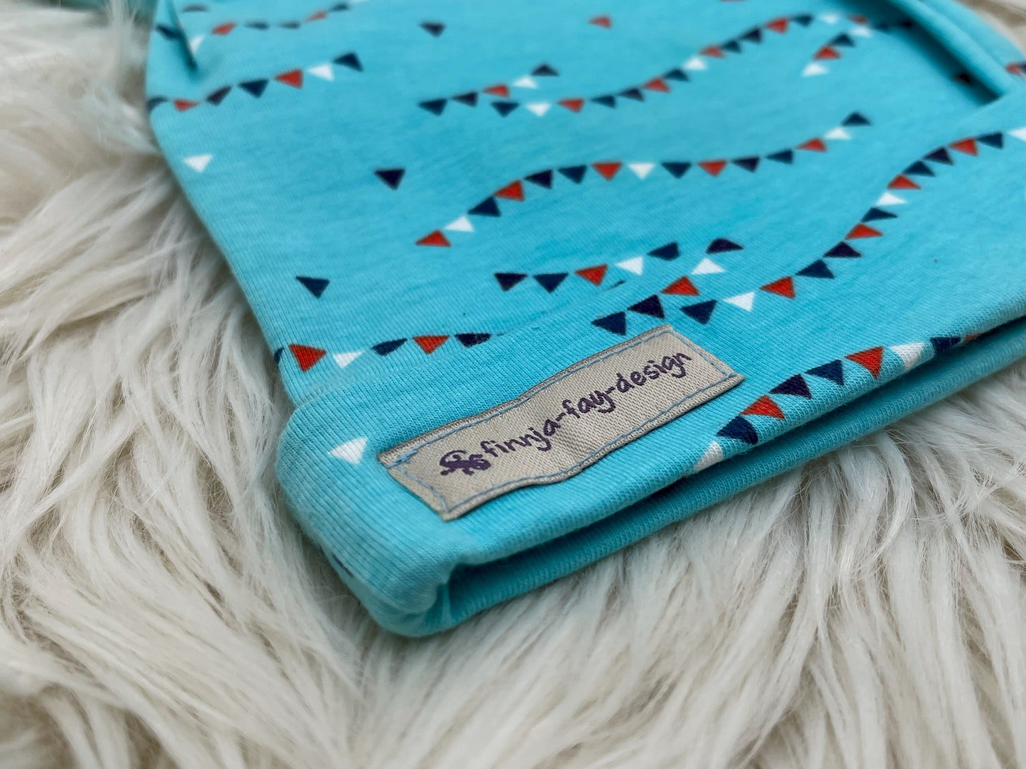 SALE Knotenmütze Eulchen mit Wimpelkette blau