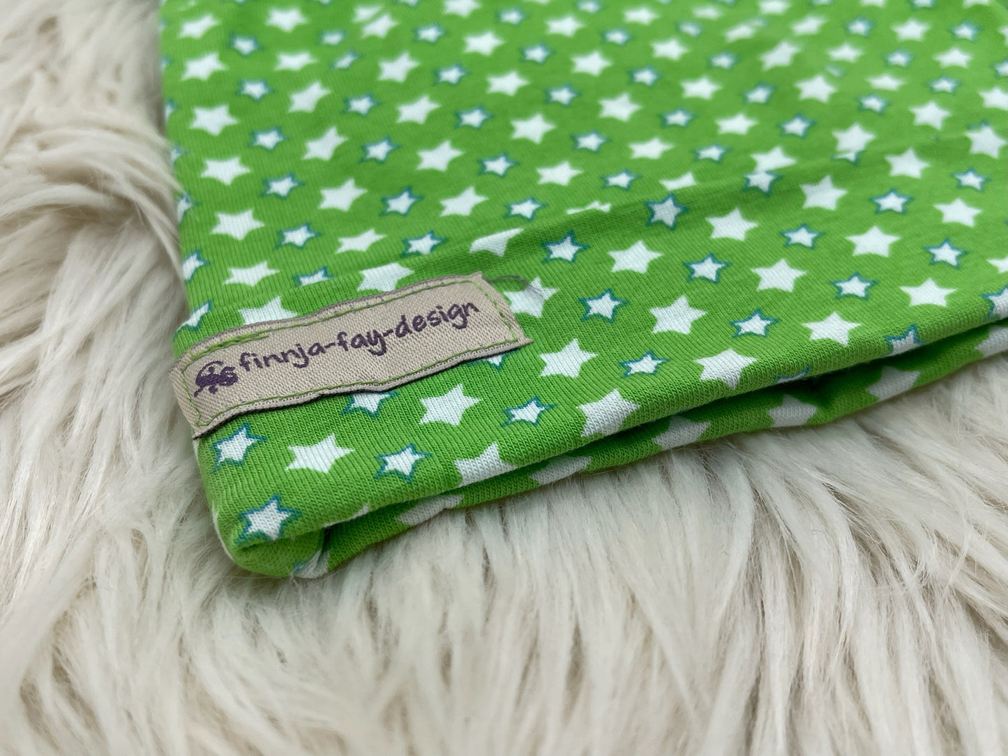 SALE Knotenmütze Eulchen mit Sternen Grün