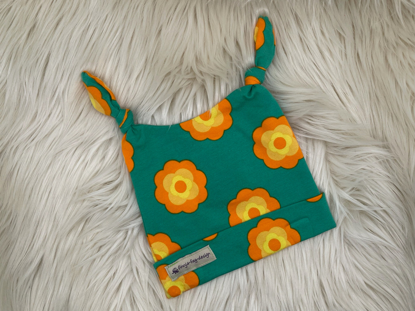 SALE Knotenmütze Eulchen mit Retro Blume gelb/grün