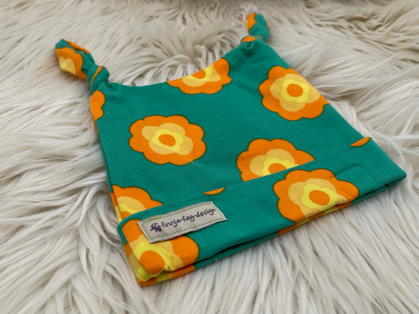 SALE Knotenmütze Eulchen mit Retro Blume gelb/grün