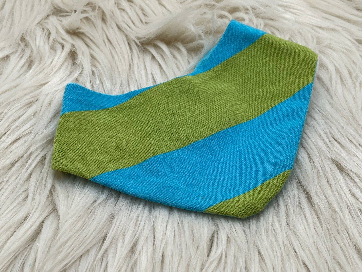 SALE Wendehalstuch Sternchen mit grün/blaue Streifen