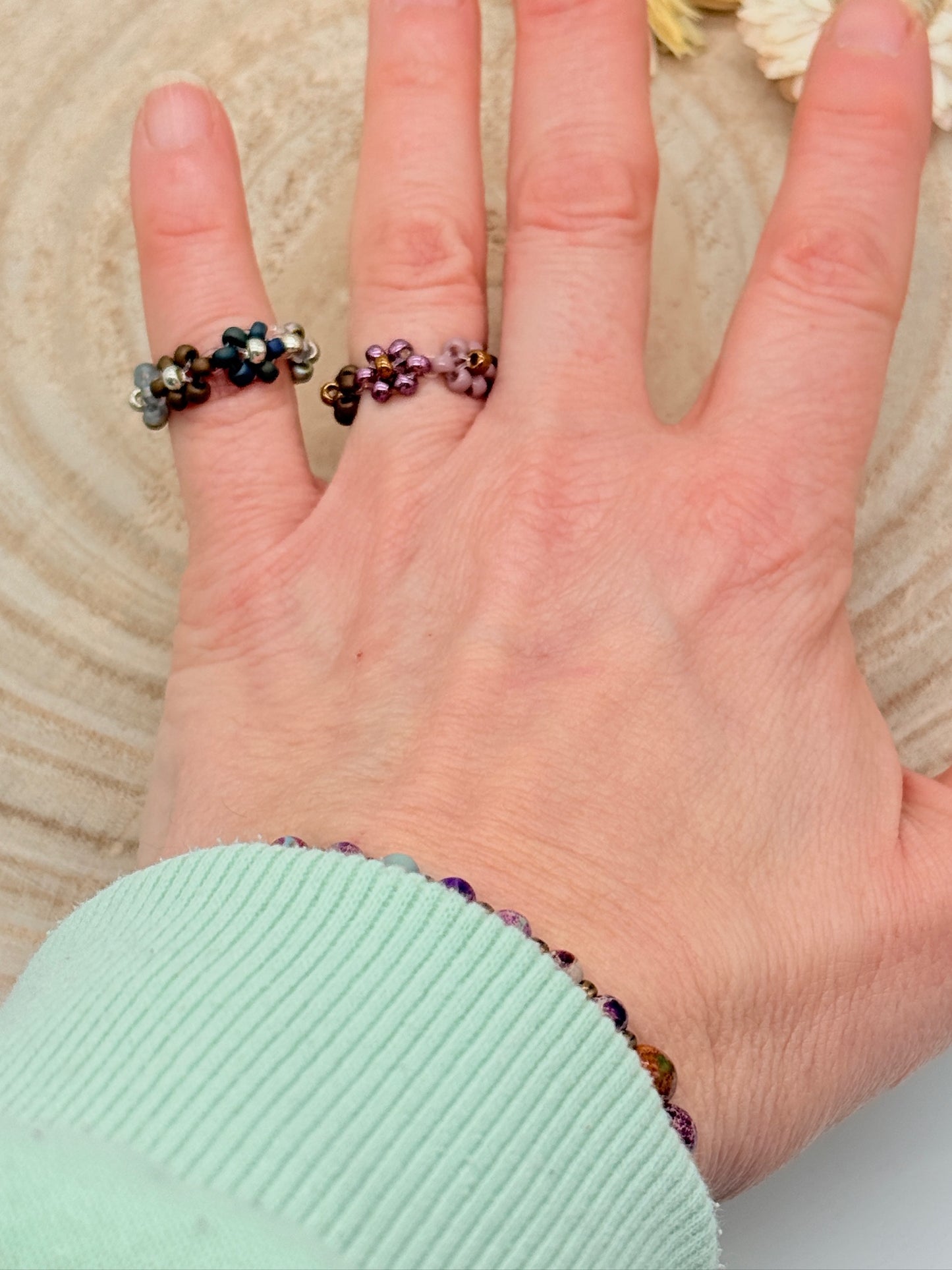 elastischer Blumen Ring Perlenring Perlenschmuck - Harmonie